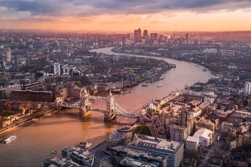 Blick auf London aus der Luft